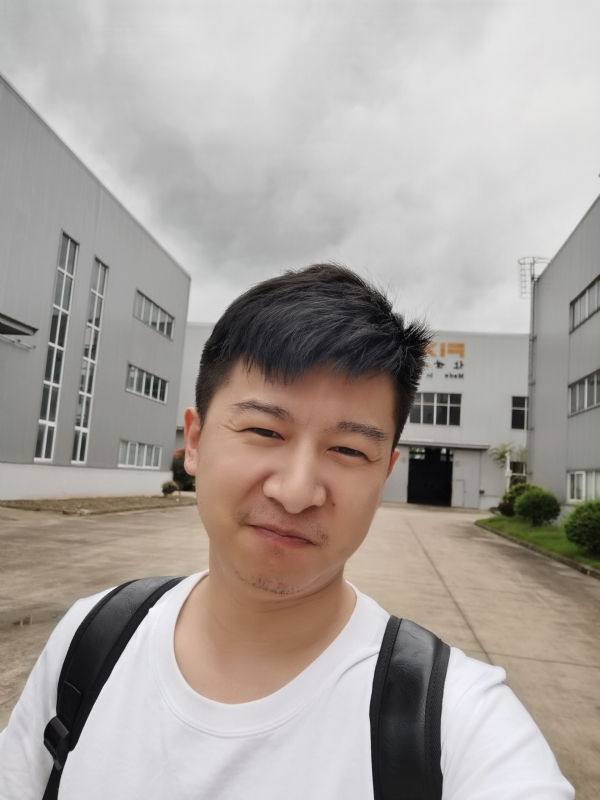 二叔的第二张照片--丽水相亲服务中心