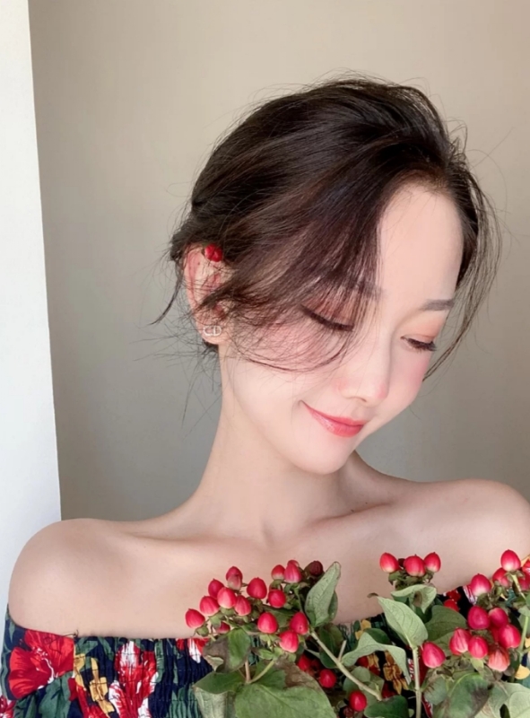 小诗vanessa的第二张照片--丽水相亲服务中心