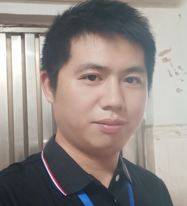 单身奶爸的第一张照片--丽水相亲服务中心