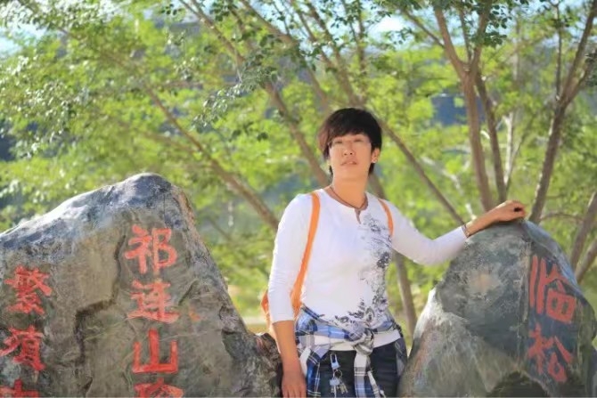 弱水河边青春草的第一张照片--丽水相亲服务中心