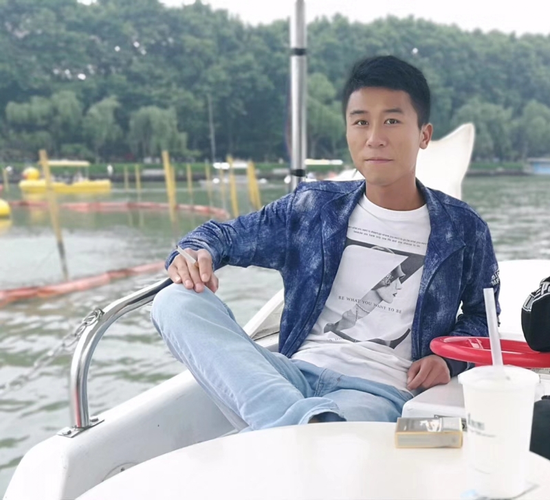 小熊微品的第一张照片--丽水相亲服务中心