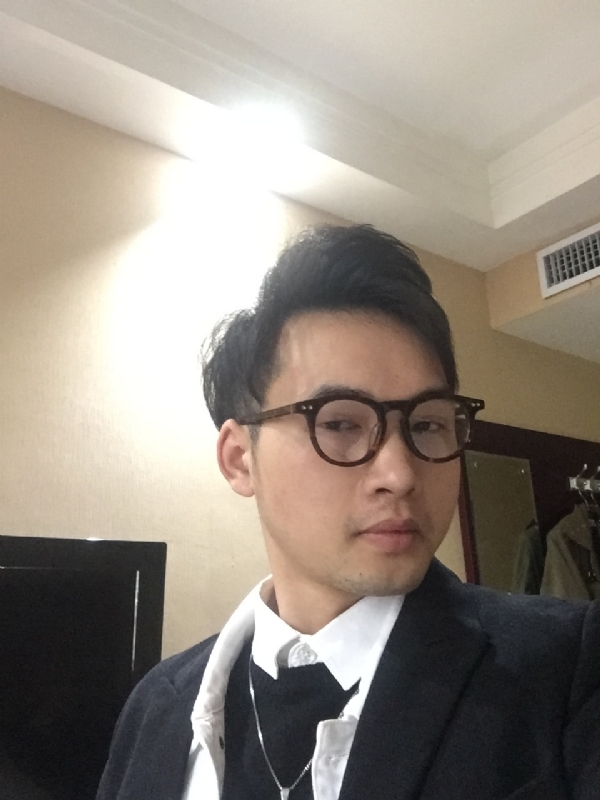 曾亮的第三张照片--丽水相亲服务中心