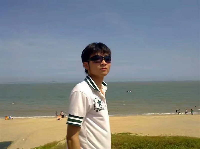 阿俊的第一张照片--丽水相亲服务中心