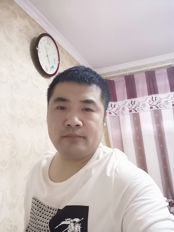 爱你的眼睛的第一张照片--丽水相亲服务中心