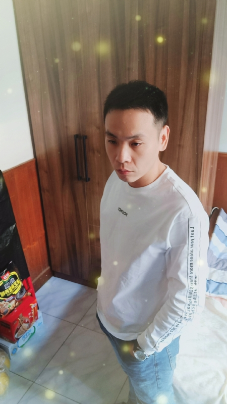 没有蜡笔的小航的第三张照片--丽水相亲服务中心