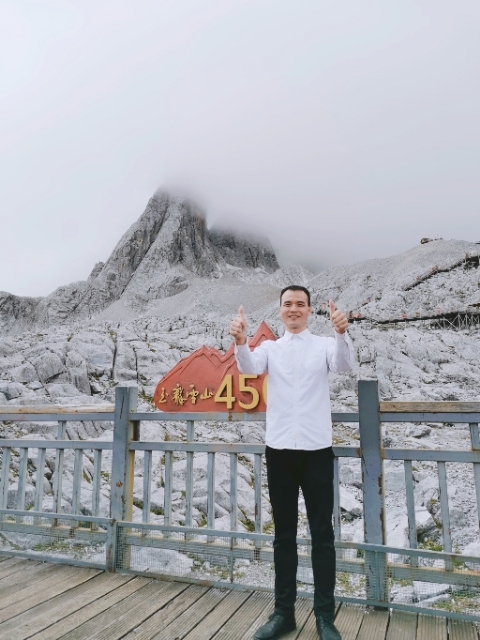 灰太狼的第一张照片--丽水相亲服务中心