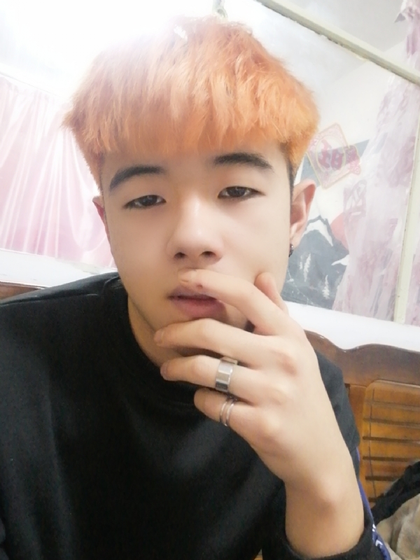 钟宇诗的第一张照片--丽水相亲服务中心