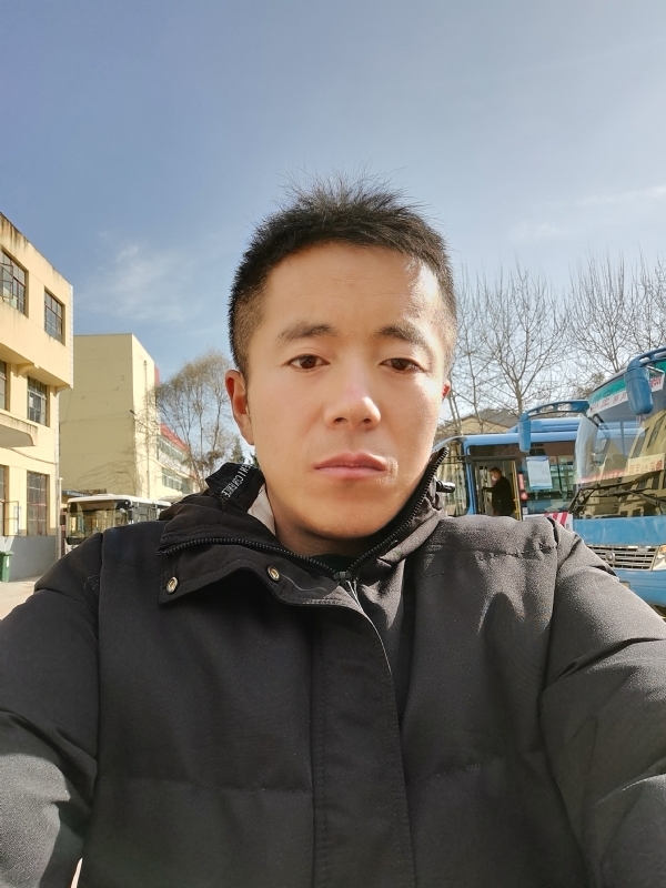 孤独的云的第二张照片--丽水相亲服务中心