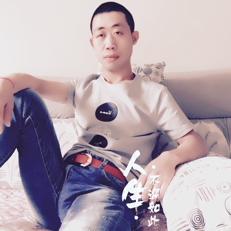 简单的爱的第一张照片--丽水相亲服务中心