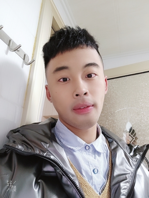 幼稚鬼的第一张照片--丽水相亲服务中心