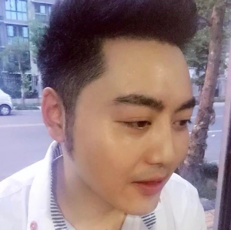 加油吧少年的第一张照片--丽水相亲服务中心