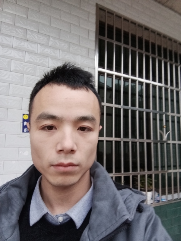 笑得那么开心的第一张照片--丽水相亲服务中心