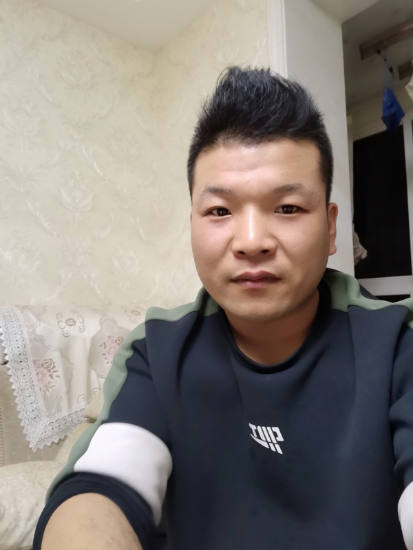 小猪猪的第一张照片--丽水相亲服务中心