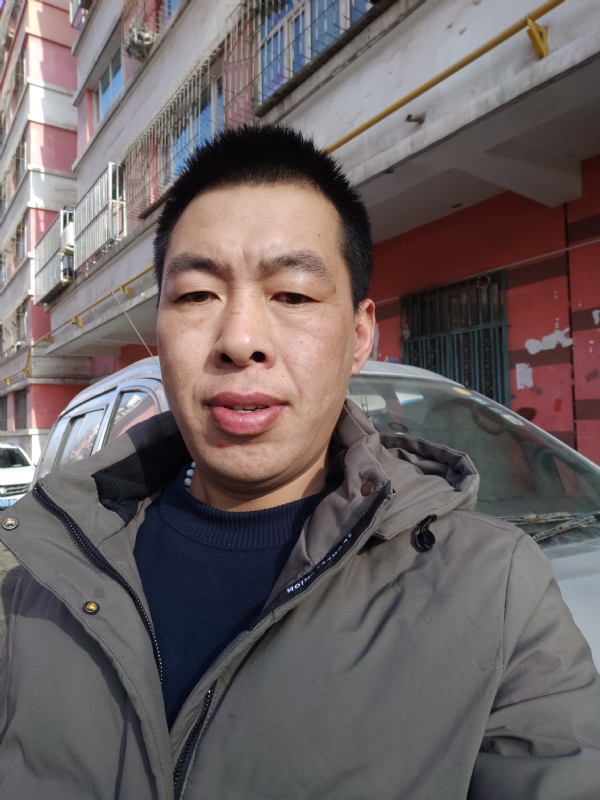 华哥的第一张照片--丽水相亲服务中心