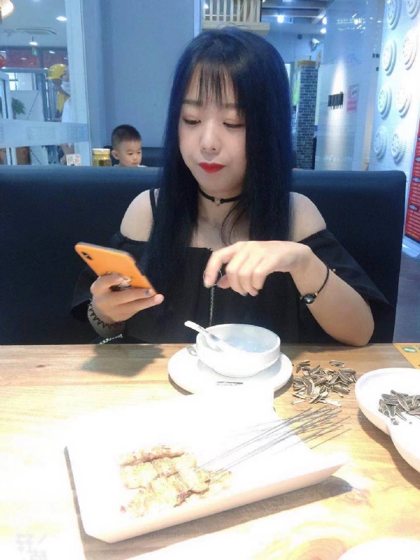 程程的第一张照片--丽水相亲服务中心