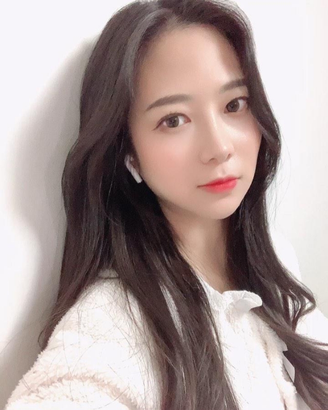 夢怡..的第一张照片--丽水相亲服务中心