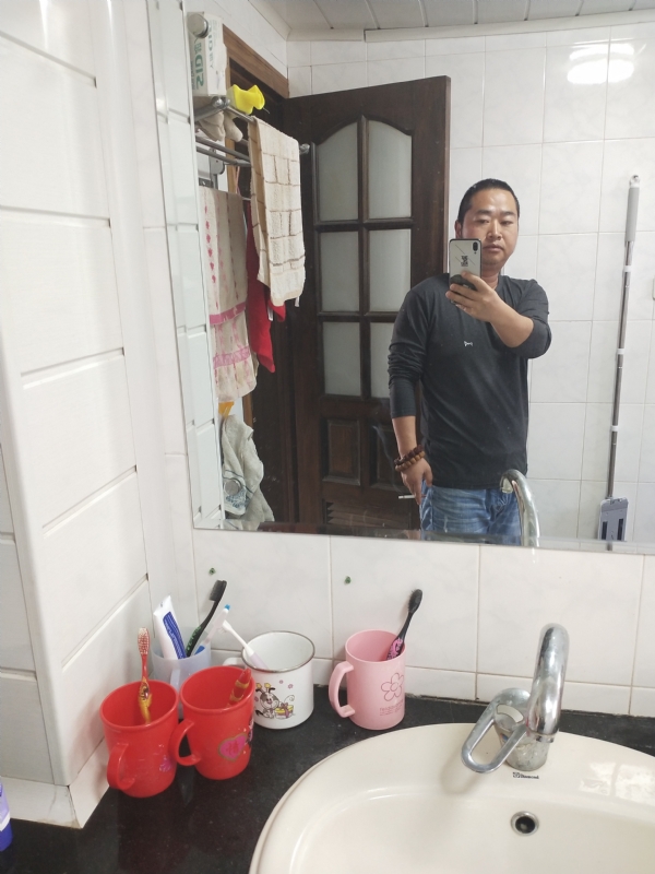 半世人间的第二张照片--丽水相亲服务中心