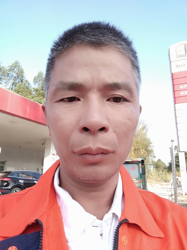 静候缘分的第一张照片--丽水相亲服务中心