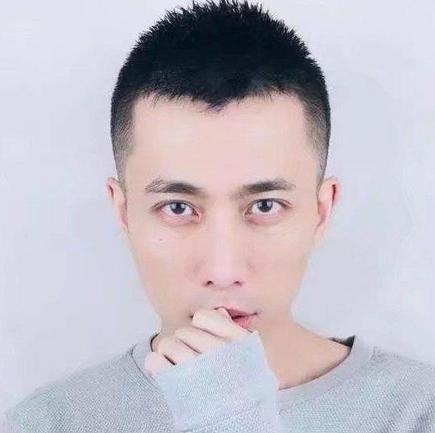 辛酉的第一张照片--丽水相亲服务中心