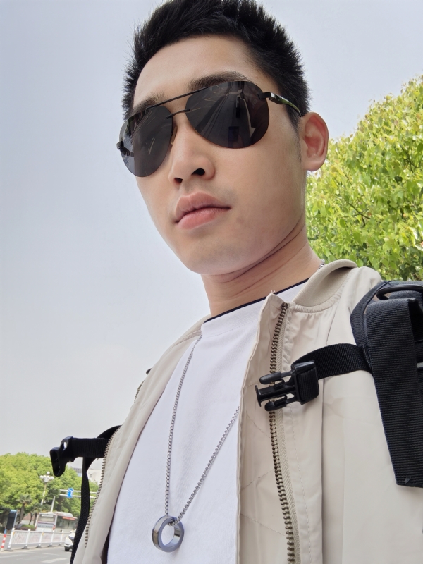 残花落陌,的第一张照片--丽水相亲服务中心