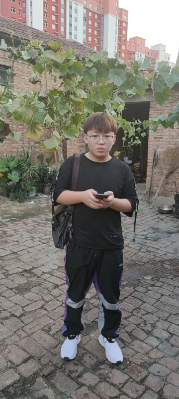 辛禹的第二张照片--丽水相亲服务中心