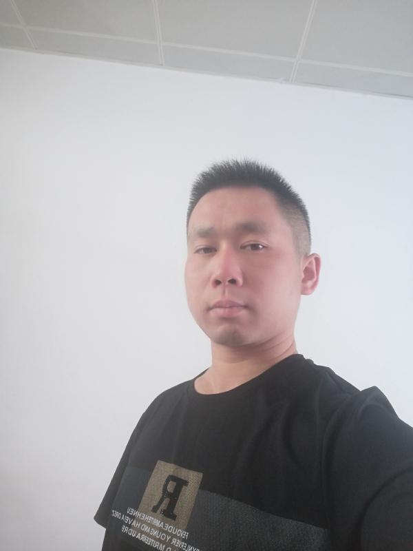 孤独的狼的第一张照片--丽水相亲服务中心