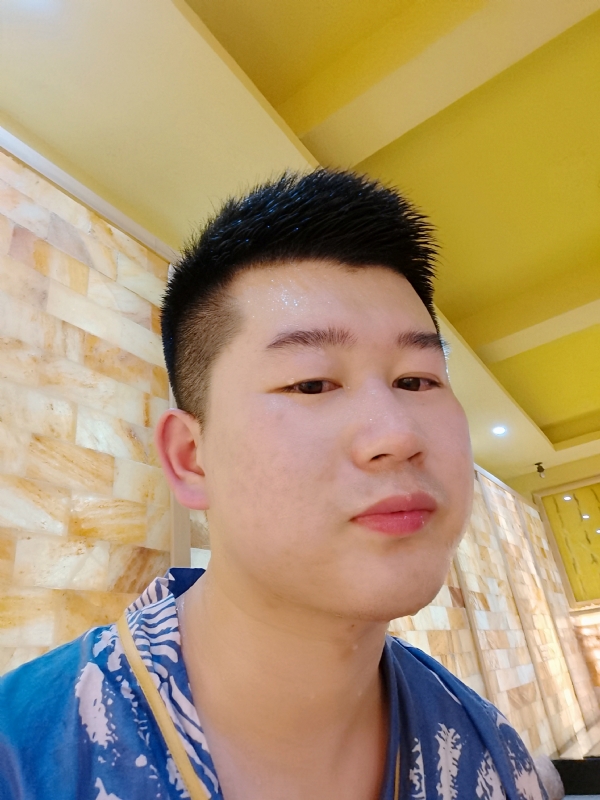 六月与阿十二的第一张照片--丽水相亲服务中心