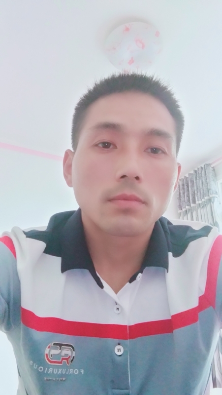 染红尘世的第二张照片--丽水相亲服务中心