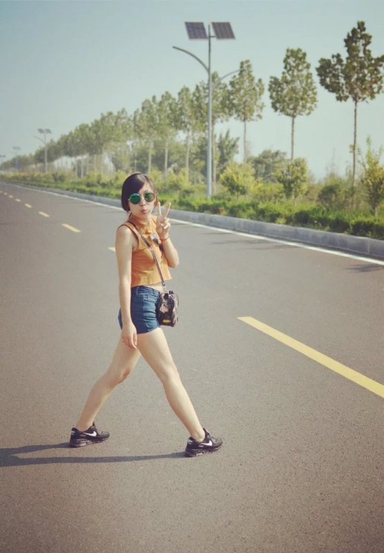 尤尤的第一张照片--丽水相亲服务中心