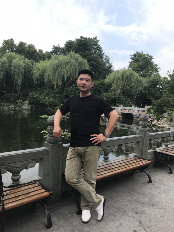 未来可期的第一张照片--丽水相亲服务中心