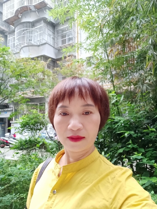 小瓶子的第二张照片--丽水相亲服务中心