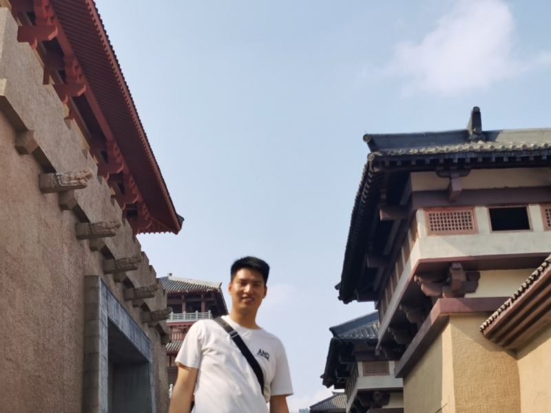 咸鱼不闲的第二张照片--丽水相亲服务中心