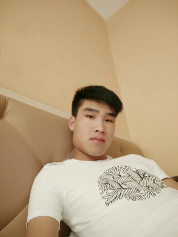 谁不曾孤单上路的第一张照片--丽水相亲服务中心