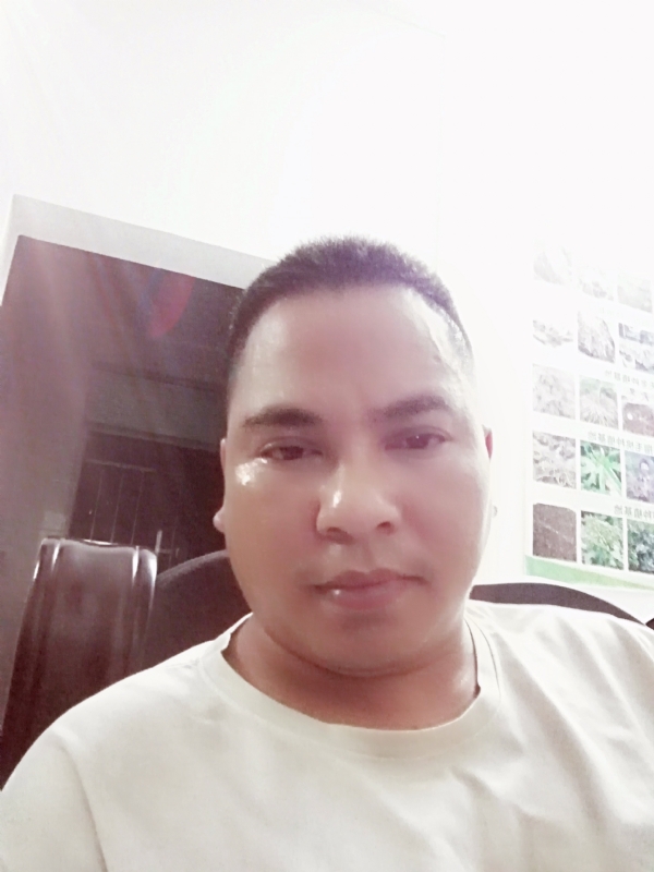 小叔也有爱的第一张照片--丽水相亲服务中心