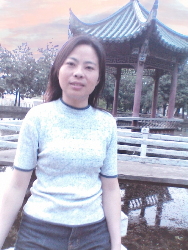 小草的第三张照片--丽水相亲服务中心