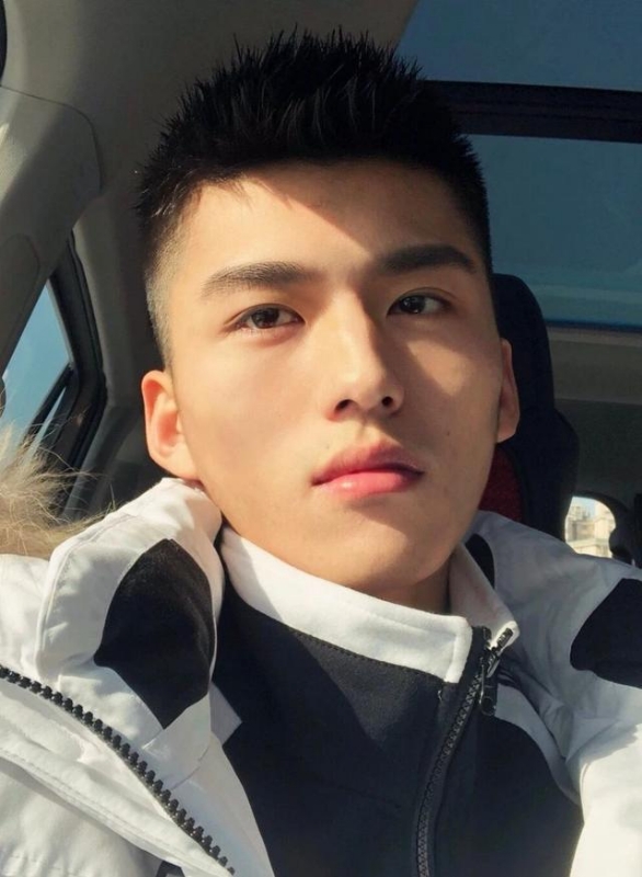 飞翔的第一张照片--丽水相亲服务中心