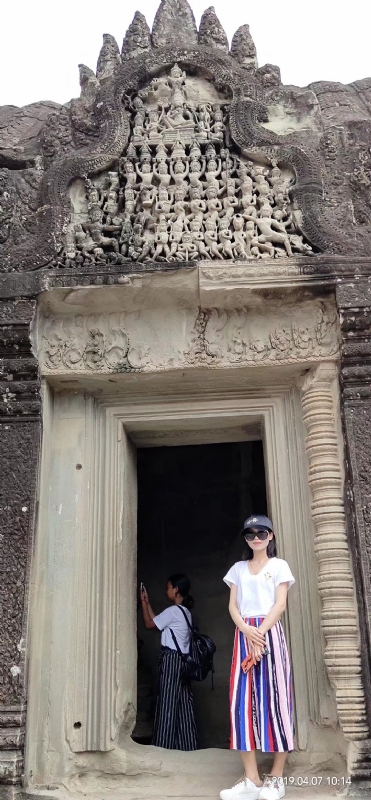 桃花与酒的第二张照片--丽水相亲服务中心