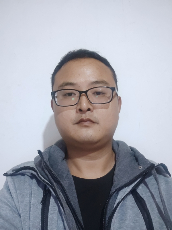 爱在一瞬间的第一张照片--丽水相亲服务中心