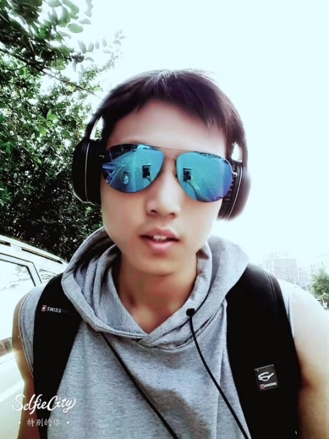 失意的人的第一张照片--丽水相亲服务中心