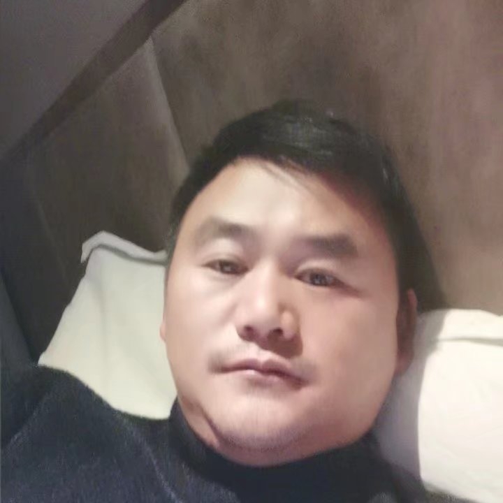 奔跑的第四张照片--丽水相亲服务中心