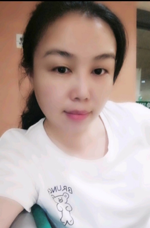 淡淡的云的第二张照片--丽水相亲服务中心