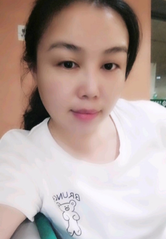 淡淡的云的第三张照片--丽水相亲服务中心