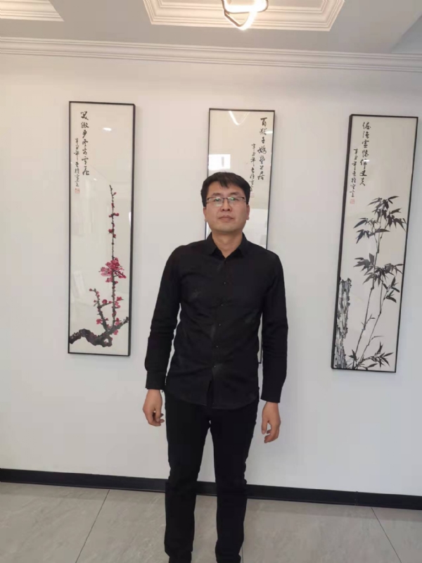 情义比天高的第一张照片--丽水相亲服务中心