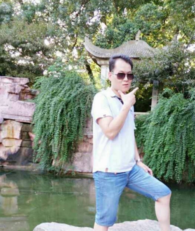 随缘的第一张照片--丽水相亲服务中心