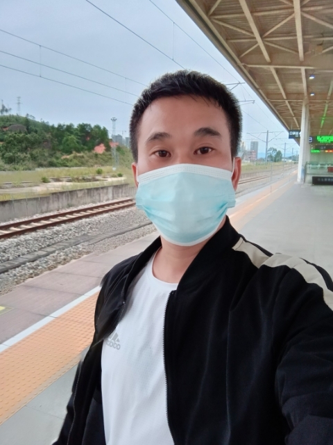 小李的第一张照片--丽水相亲服务中心