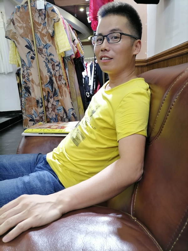 汪顺鹏的第一张照片--丽水相亲服务中心