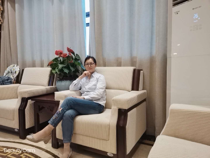 秋水伊人的第一张照片--丽水相亲服务中心