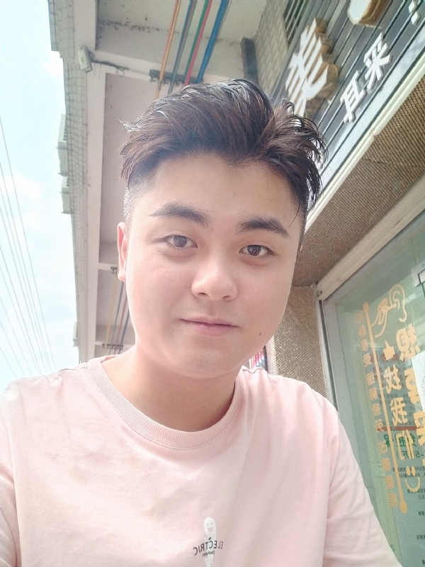 李健诚的第一张照片--丽水相亲服务中心