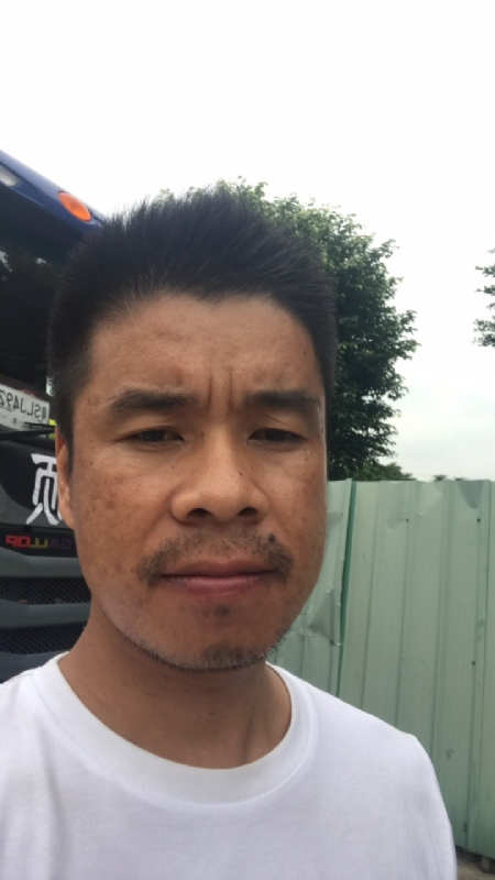 奔跑的蜗牛的第一张照片--丽水相亲服务中心