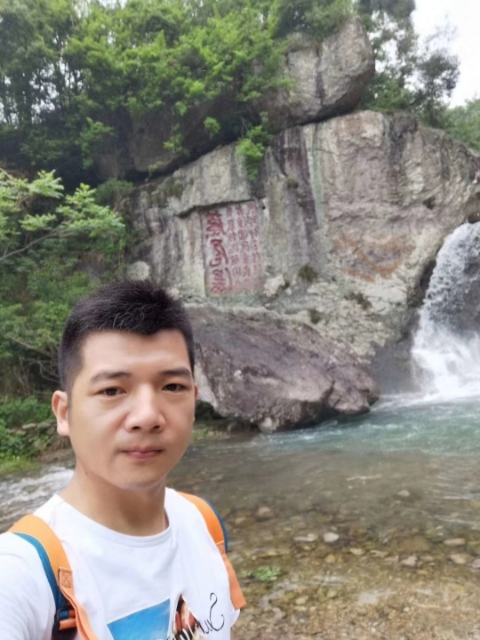 愿得一人心的第一张照片--丽水相亲服务中心